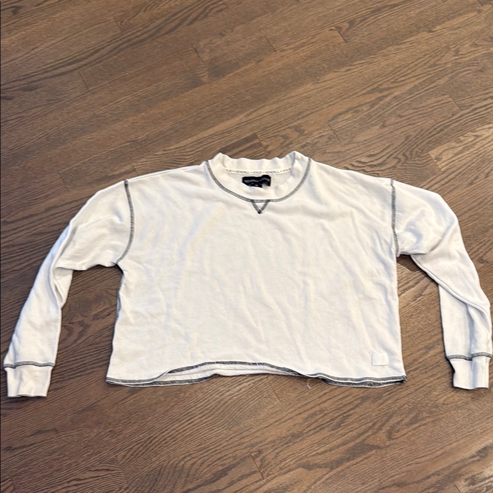 Kendall and Kylie White Long Sleeve Sweatshirt with Contrast Stitching.